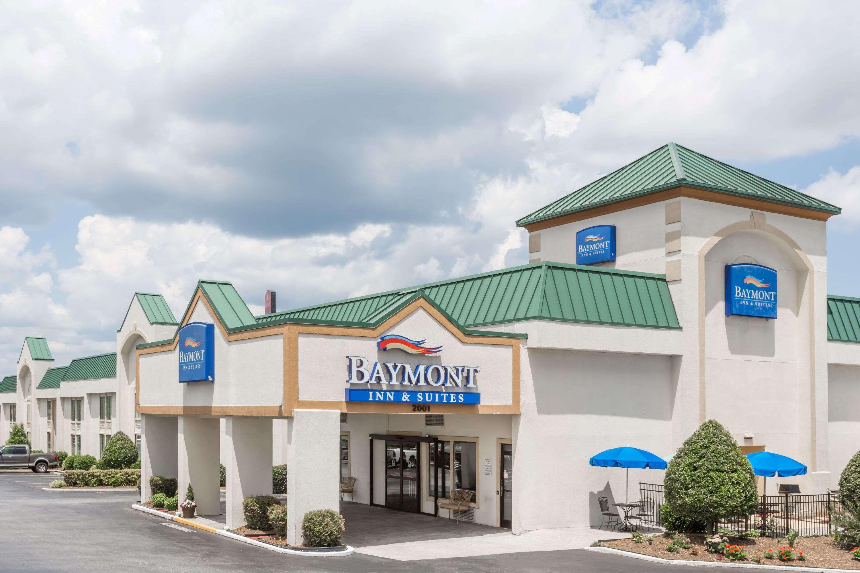 Baymont By Wyndham Greensboro/Coliseum Exteriér fotografie